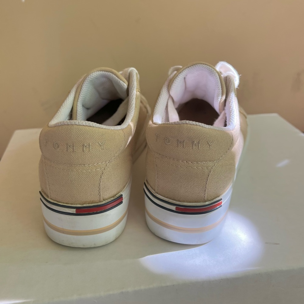 Tommy Hilfiger Platforms - Picture 3 of 8
